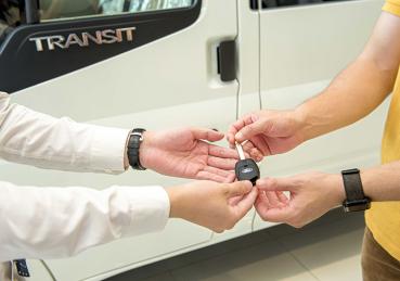 Ford Việt Nam bắt tay TPBank ưu đãi “khủng” cho khách mua xe Transit Luxury
