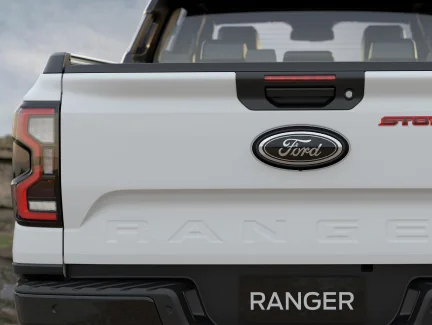 Hệ Thống Hỗ Trợ Phanh Khi Lùi Xe